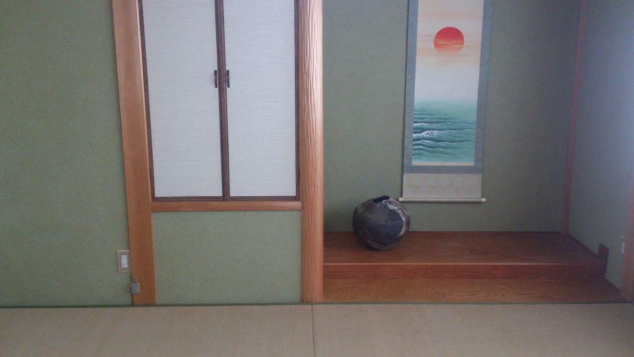 Guesthouse Izuru Ise Bagian luar foto